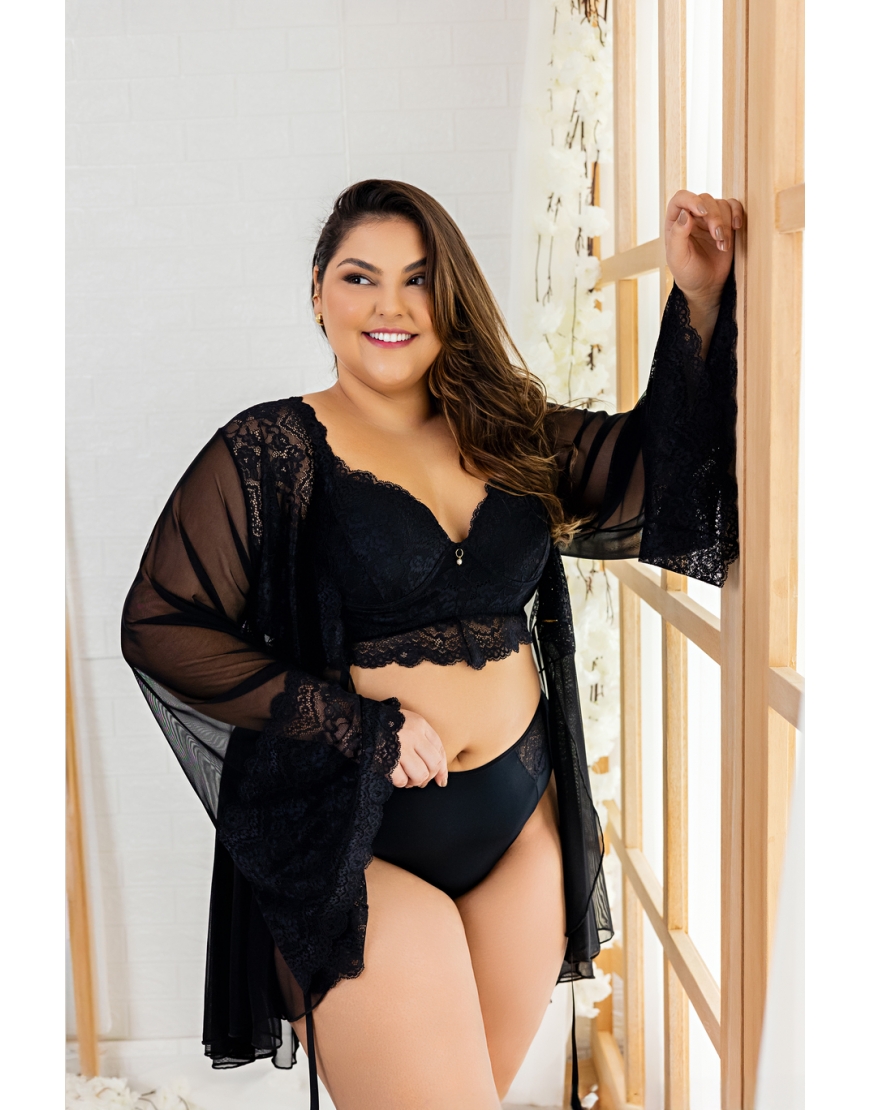 Robe luxo plus size em tule e renda com manga flaire